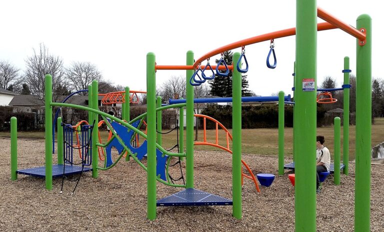 Stoneybrook-Public-School-02
