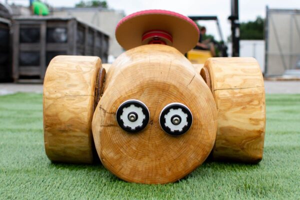 Log Car 01